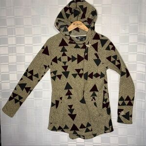 The North Face Women's Marled Gray and Burgundy Geometric wrap fleece hoodie